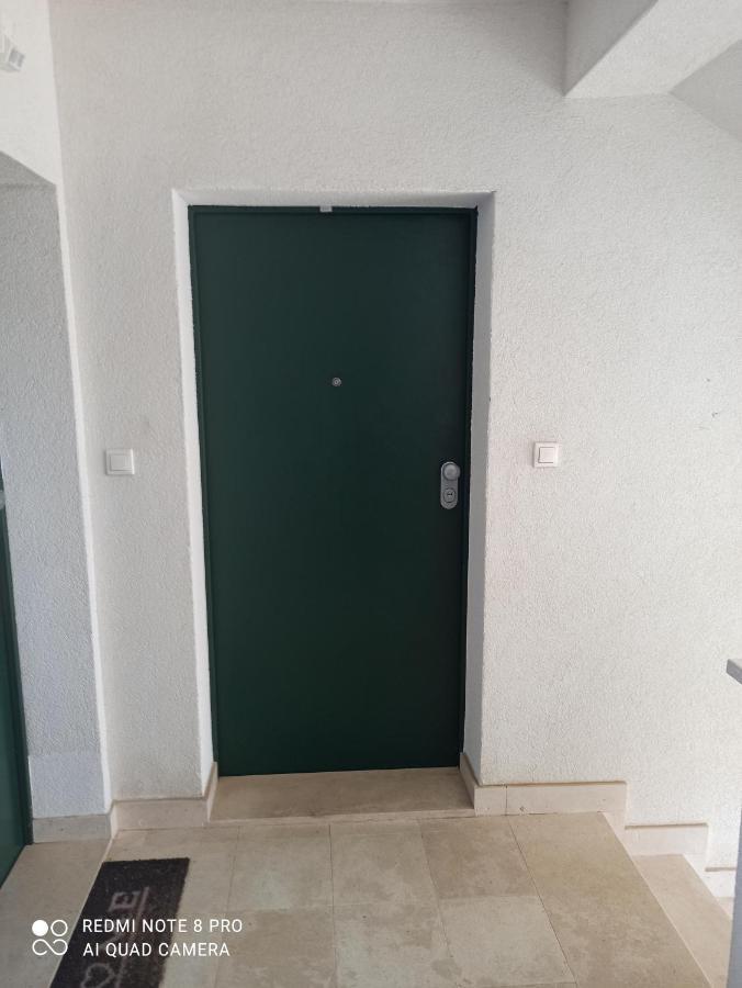 Studio Apartman Labrador Vodice Eksteriør billede