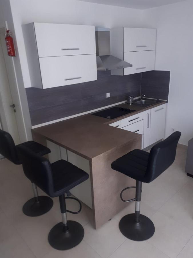Studio Apartman Labrador Vodice Eksteriør billede